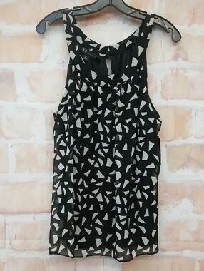 NWT AGB Black & White Geometric Sleeveless Blouse Size XL